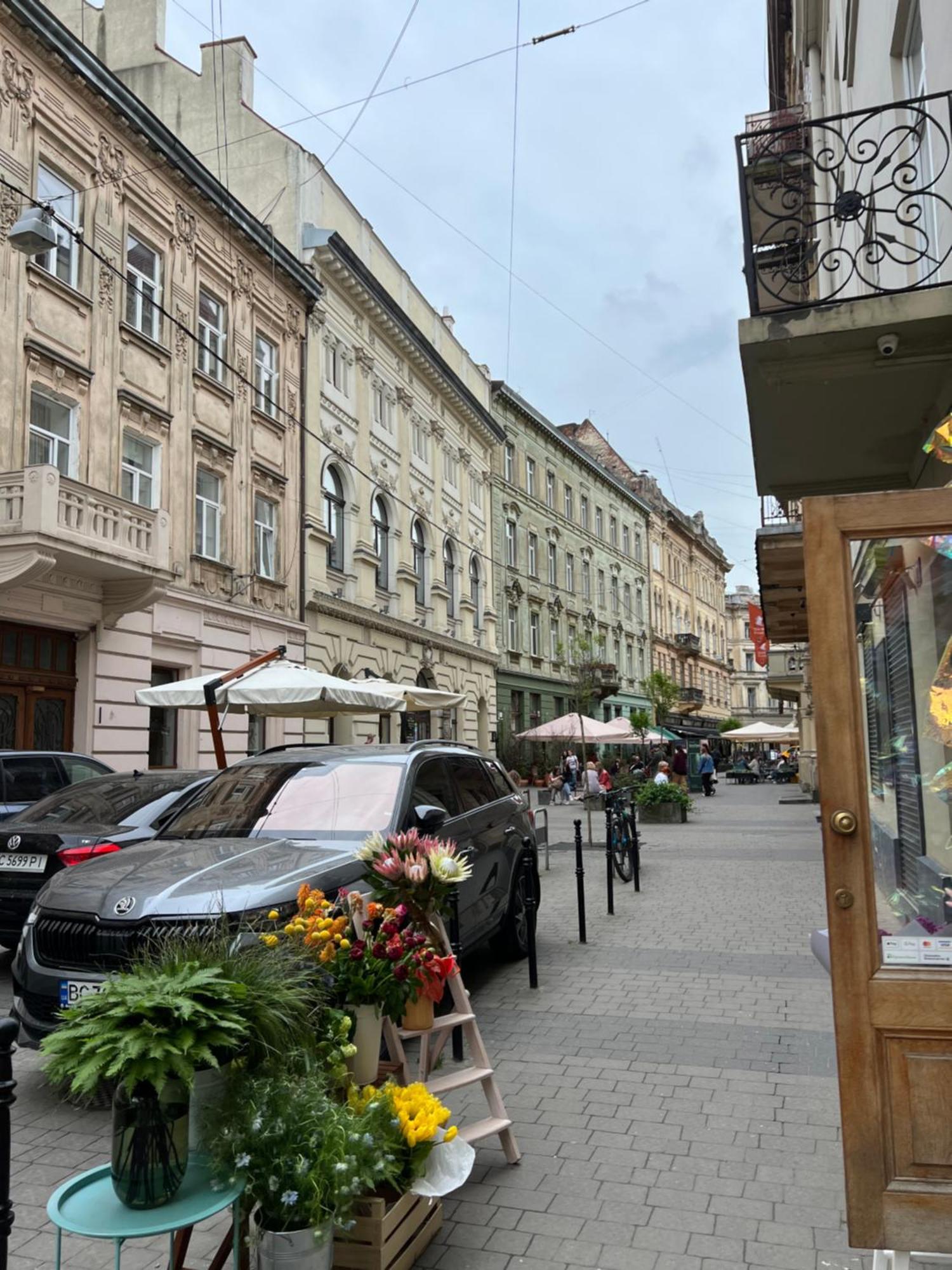 Art Studio Near Opera Theatre Lvov Exteriér fotografie